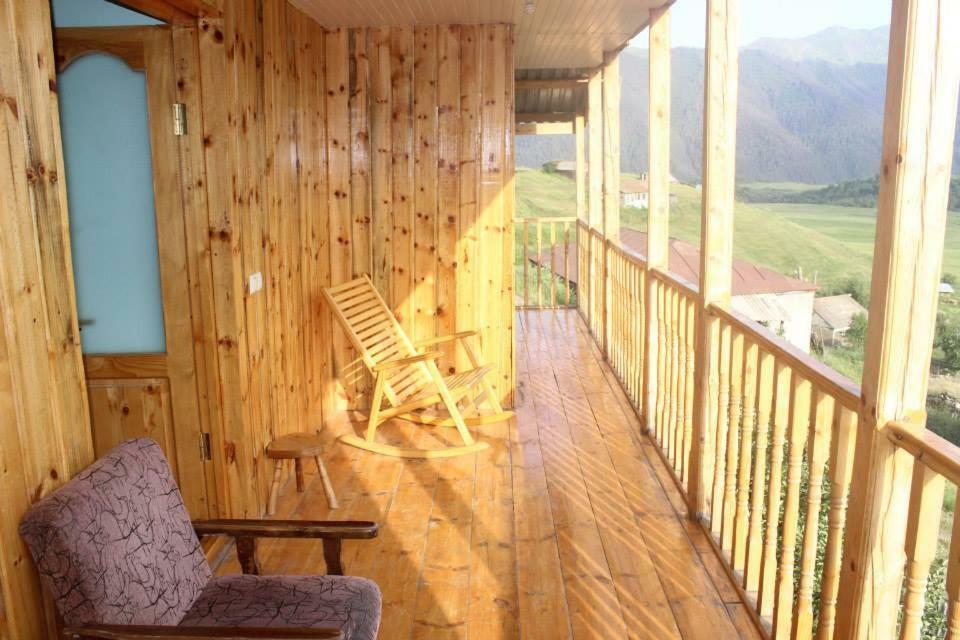 Guest House Tsasne Omalo Εξωτερικό φωτογραφία
